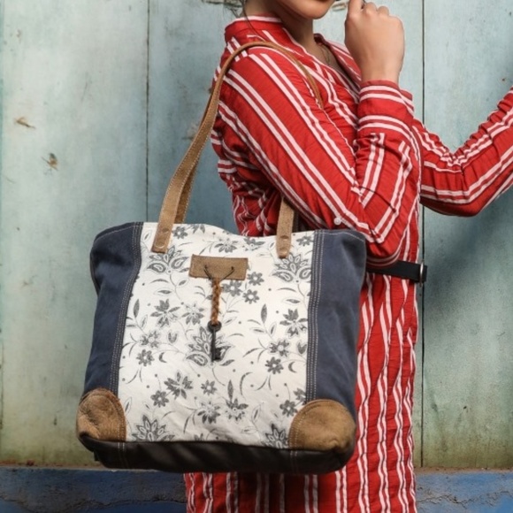 Myra Bag up cycled Canvas Tote Abstract Key C2019 - Picture 2 of 7